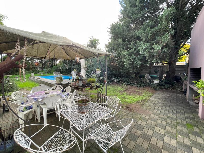 4 Bedroom Property for Sale in Bergzicht Western Cape